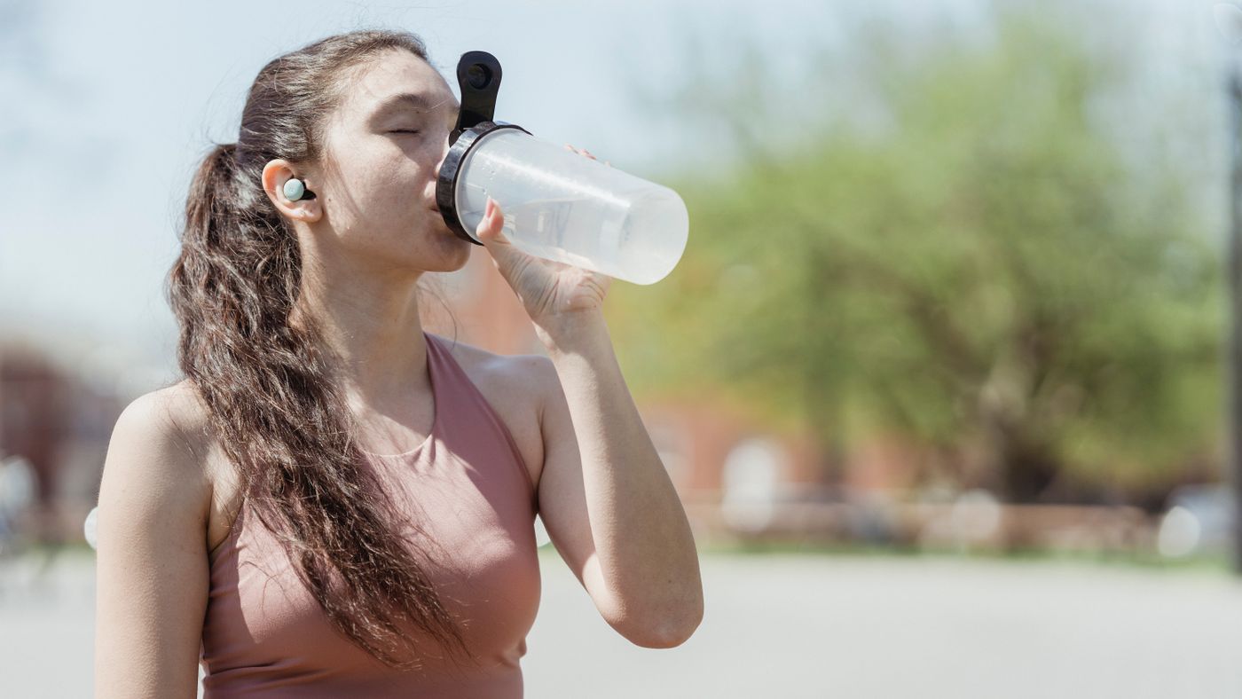 Small Daily Habits That Add Up to Losing Ten Pounds