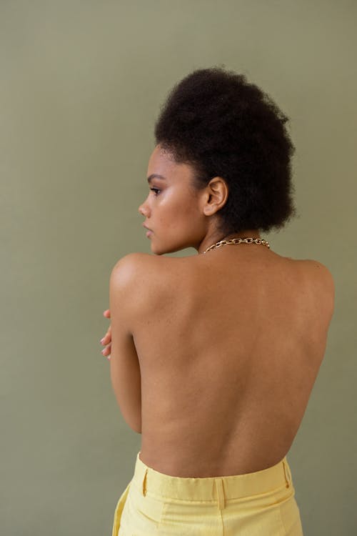 Základová fotografie zdarma na téma afroamerický, bez trička, černoška