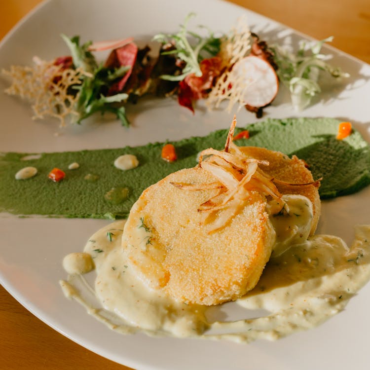 Delicious Saucy Potato Cutlet With Salad Served On Plate