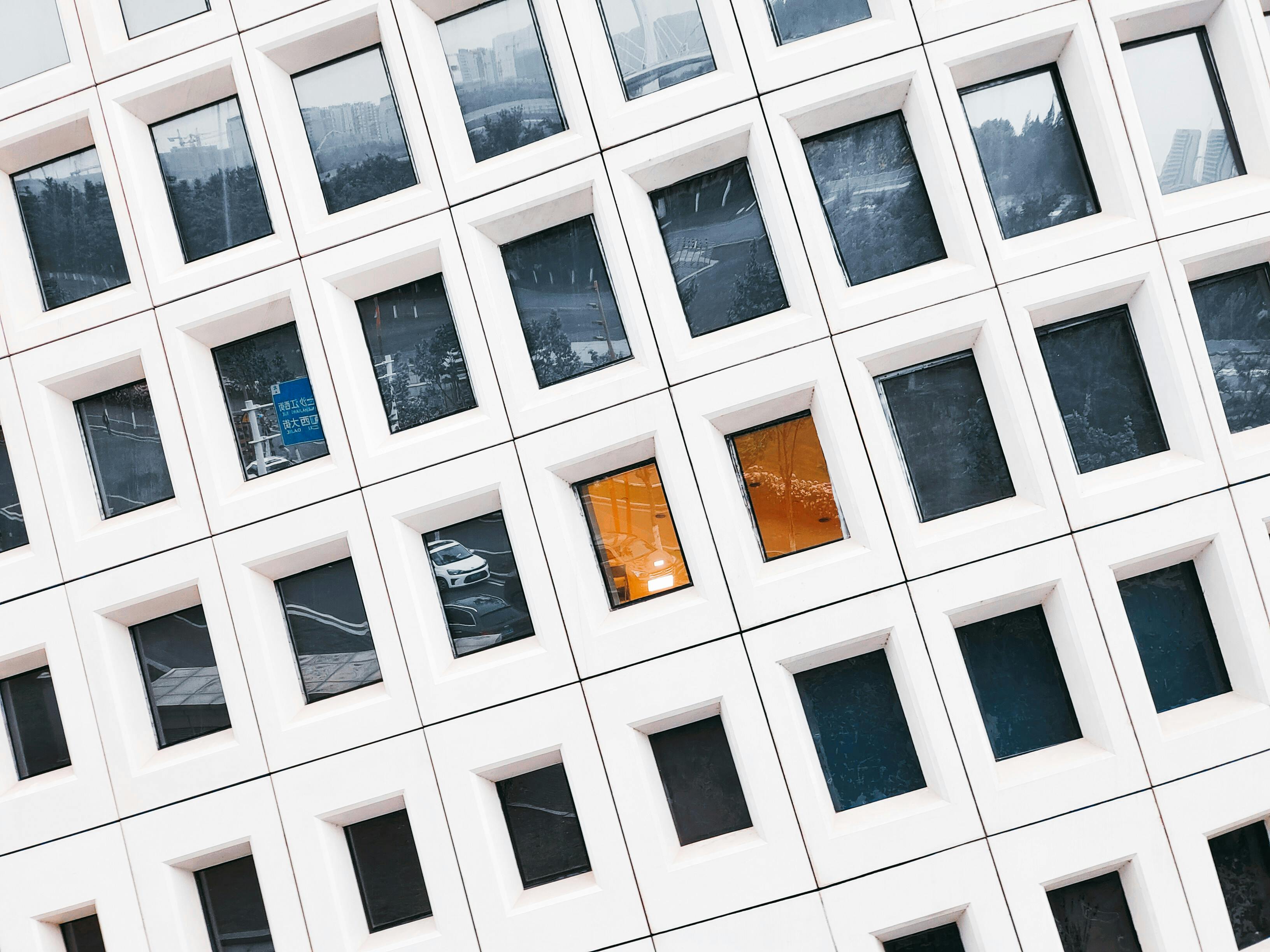 fitment architecture e‑commerce accuracy — Photo by David Yu on Pexels
