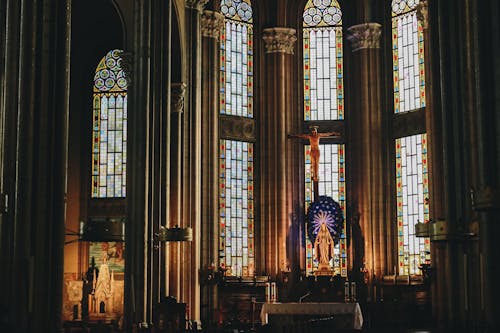 bezplatná Základová fotografie zdarma na téma církev, interiér, katedrála Základová fotografie