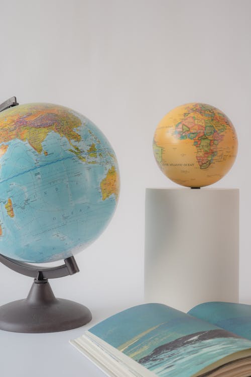 Globe De Bureau Bleu Et Marron