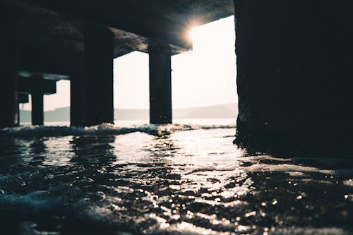 Fotografie Von Meerwasser Unter Dem Dock