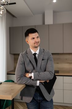 Real Estate Agent