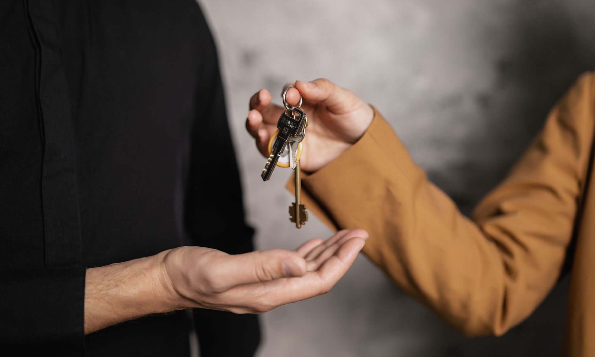 Beheer vakantiewoning Egmond: Eigenaar van een vakantiewoning in Egmond die nadenkt over zelf verhuren of laten beheren