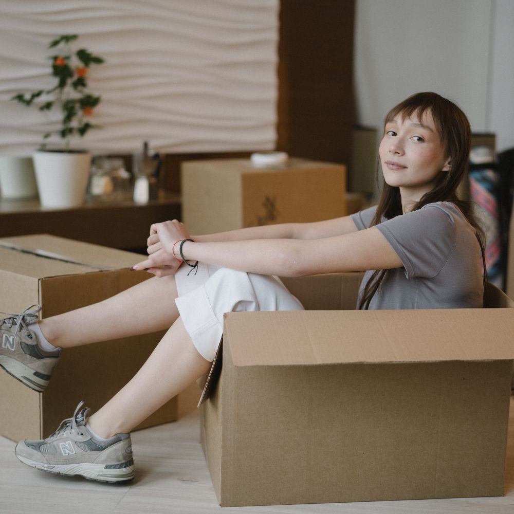 Farningham — professional packers wrapping and boxing belongings