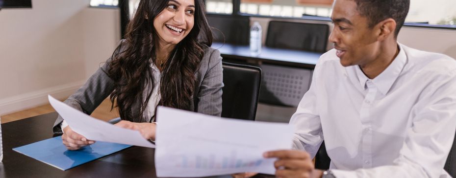 RDNE Stock project on Pexels