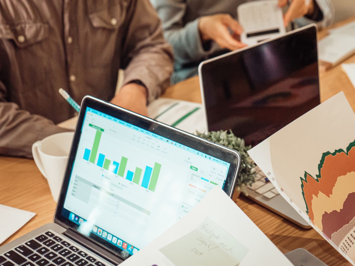 行业都在谈 AI 了,你的企业却还卡在 Excel 到系统这一步