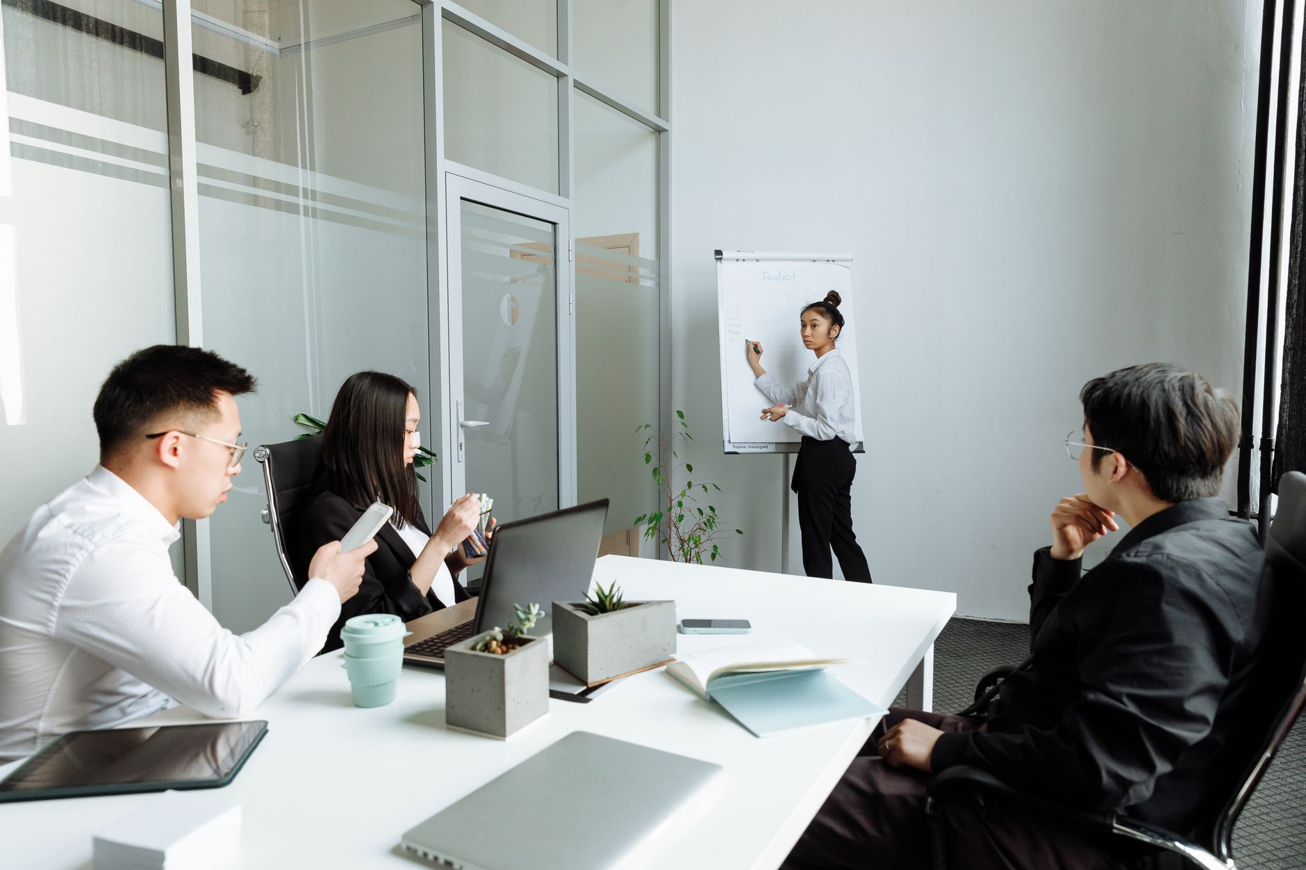 Cung Khí luôn sáng tạo và kết nối mọi người.