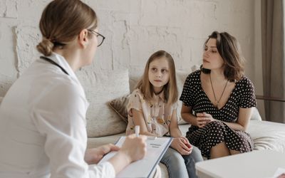 Trẻ em từ 6 tuổi đến phòng cấp cứu trong khủng hoảng sức khỏe tâm thần