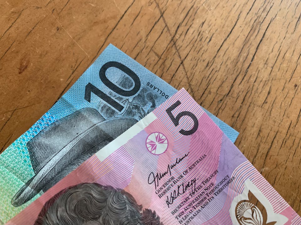 us-dollar-vs-swedish-krona-currency-conversion-insights