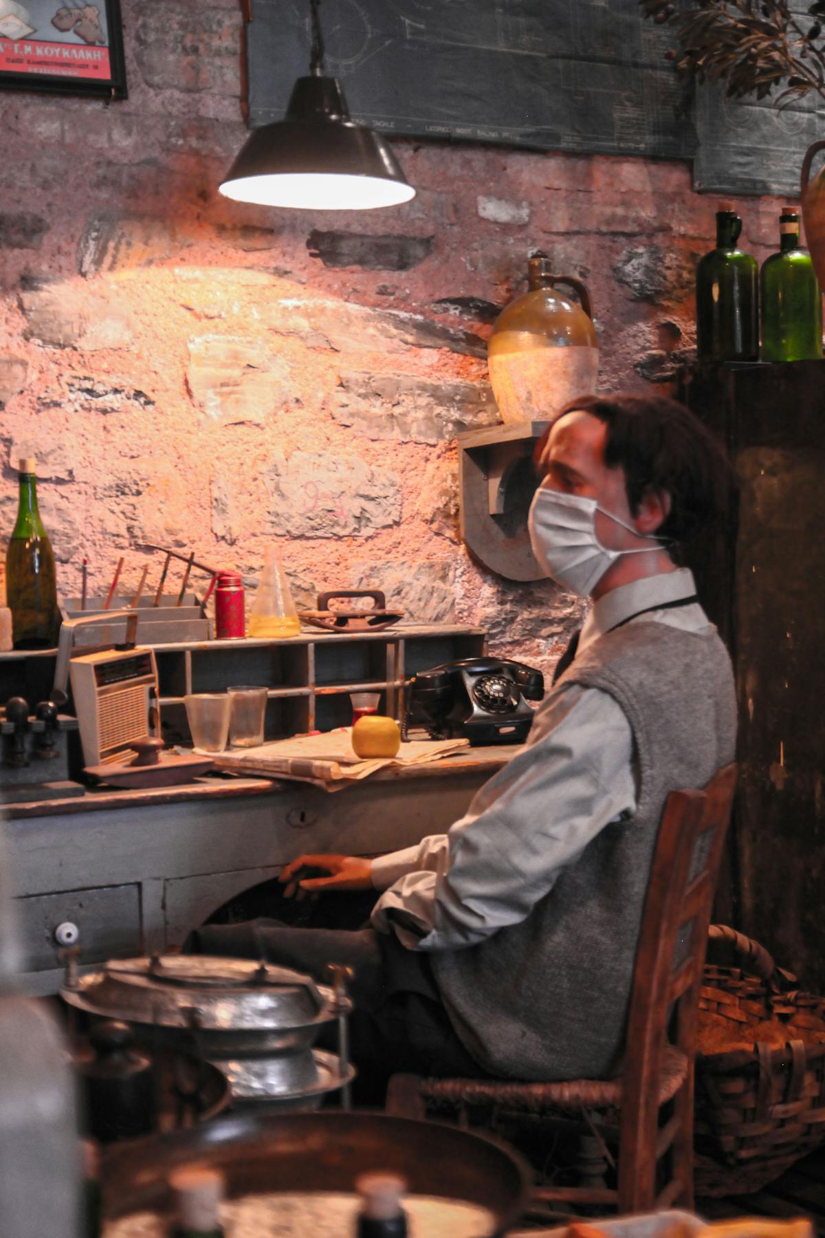 Close-up of an injection pen similar to GLP-1 medications