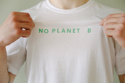 Bezpłatne Darmowe zdjęcie z galerii z brak planety b, koszulka z okrągłym dekoltem, nosić Zdjęcie z galerii