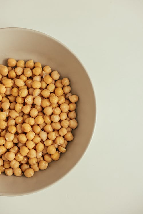 Free A Close-Up Shot of Chickpeas in a Bowl Stock Photo