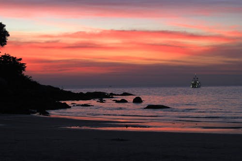 бесплатная Бесплатное стоковое фото с берег пляжа, вечер, вид Стоковое фото