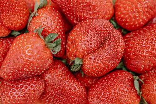 Red Strawberries in Close-Up Photography