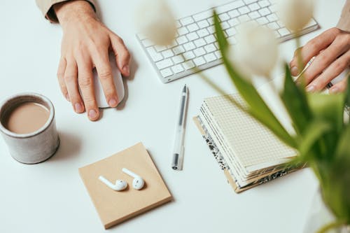 Immagine gratuita di caffè, mouse del computer, notebook