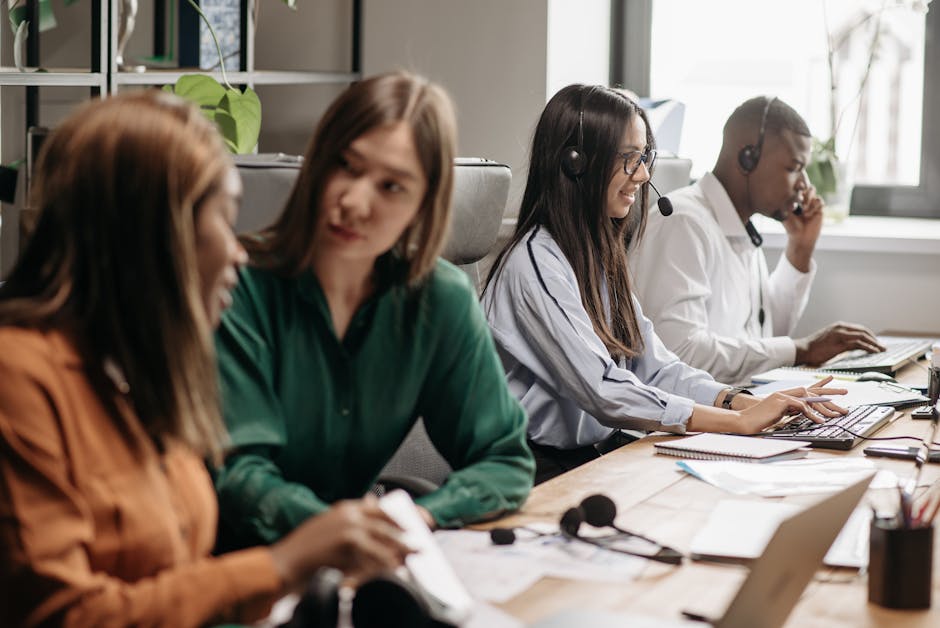 AI agent for business handling customer interactions while human team collaborates - AI agent for business AI agent for business handling customer interactions while human team collaborates - AI agent for business