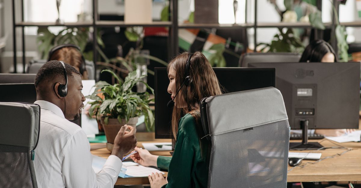 Building Reliable AI Agents: A State Machine Approach
