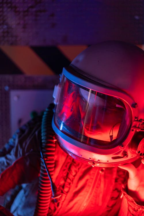 Bezpłatne Darmowe zdjęcie z galerii z astronauta, ciemny, czółenko Zdjęcie z galerii