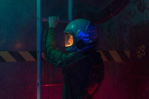 Gratis lagerfoto af ansigtsudtryk, astronaut, futuristisk