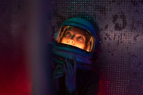 Gratis lagerfoto af ansigtsudtryk, astronaut, futuristisk