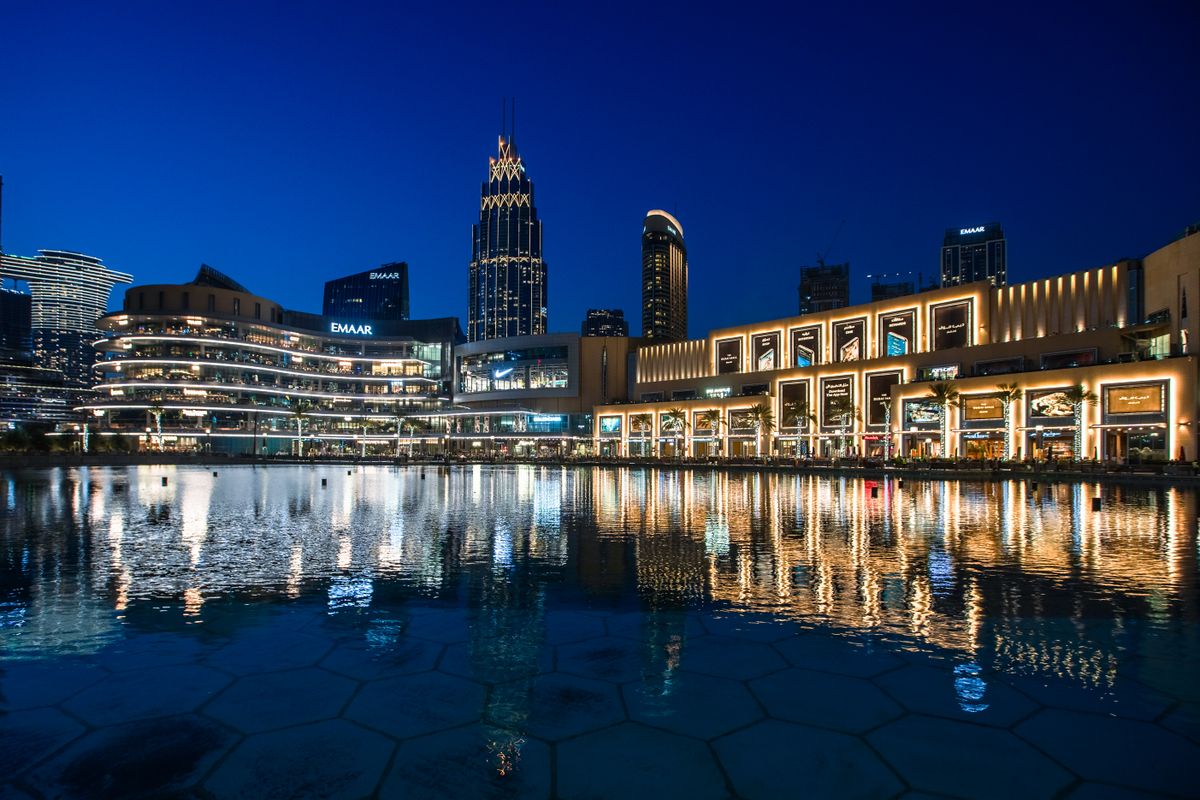 The Dubai Mall & the Dubai Fountain show