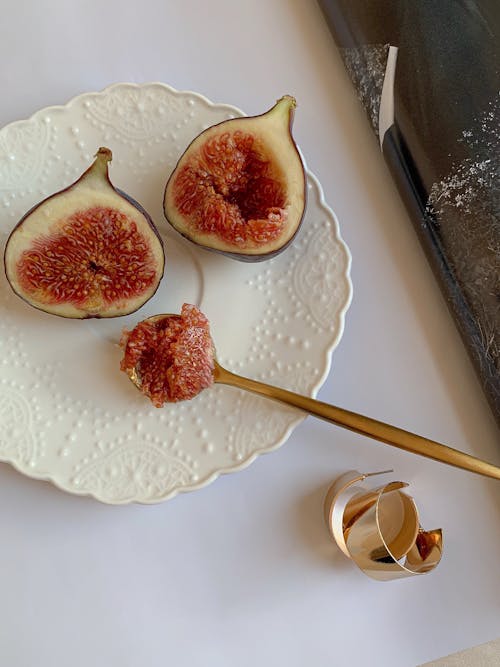 Free Sliced Fruit on White Ceramic Plate Stock Photo