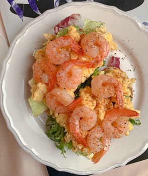 With Shrimp Egg Roll