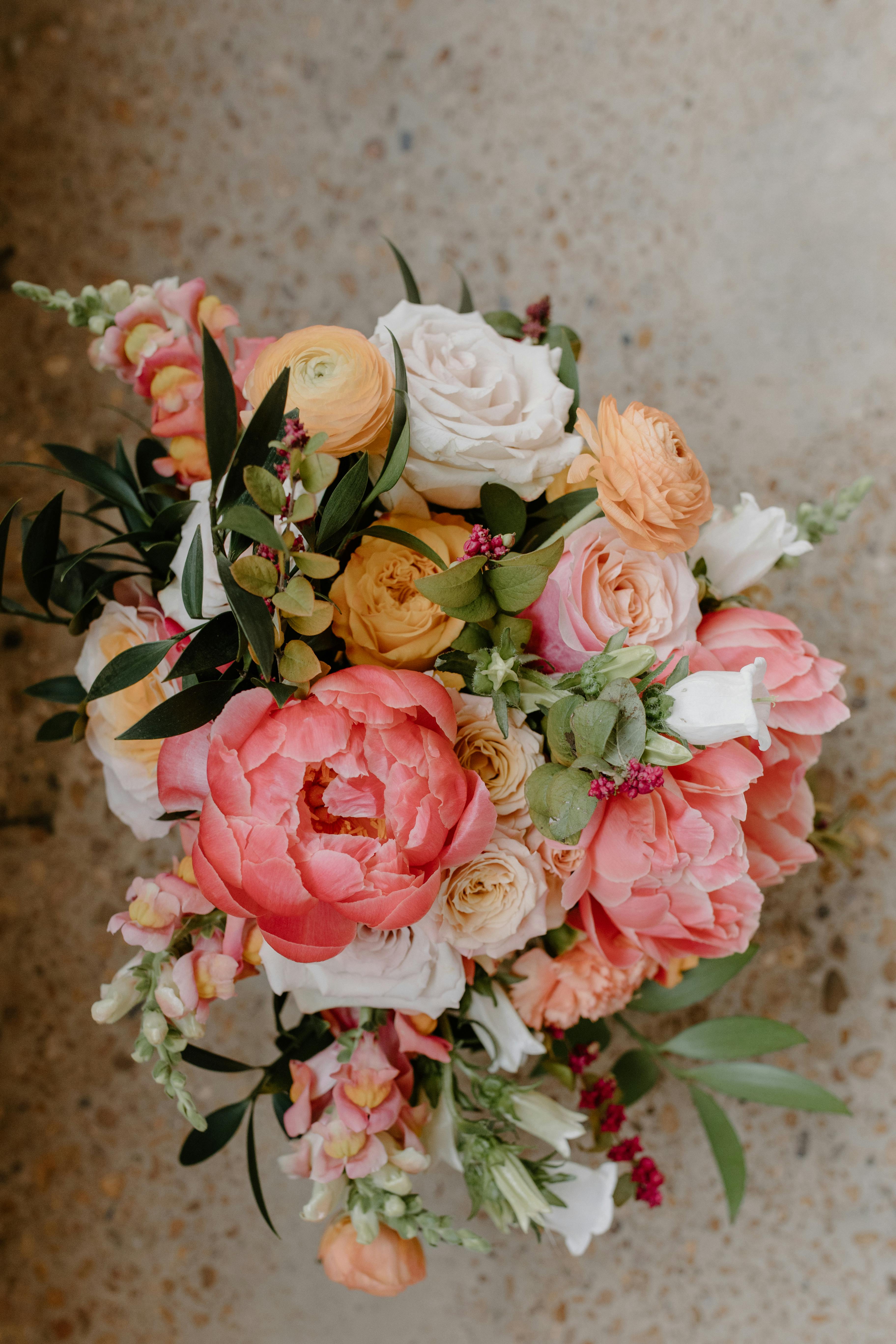 pink and white rose bouquet