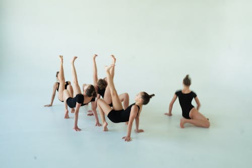 Foto profissional grátis de agilidade, ativo, bailarinos