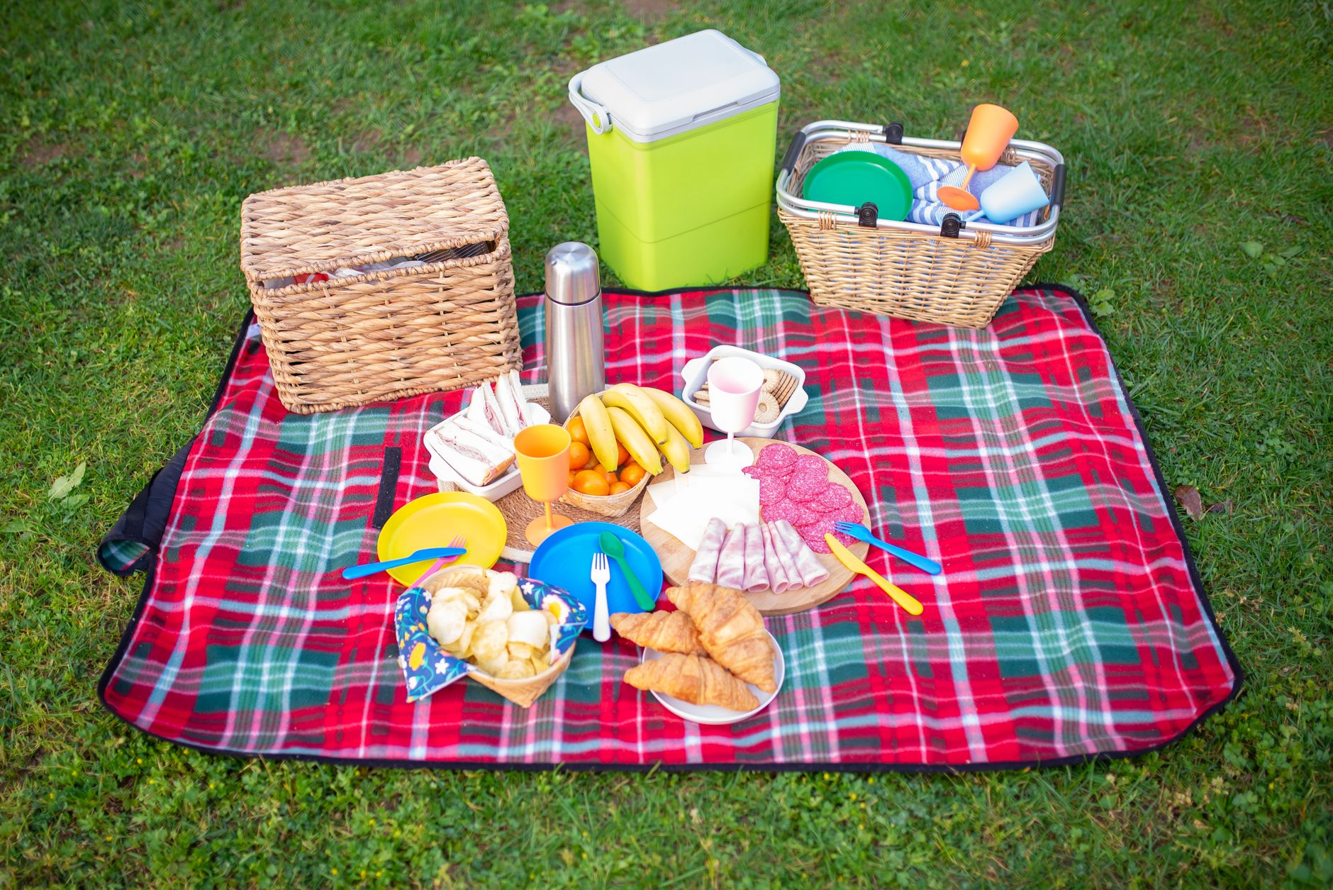Amazon Weekend Special Offers: Portable Coolers Everyone is Buying