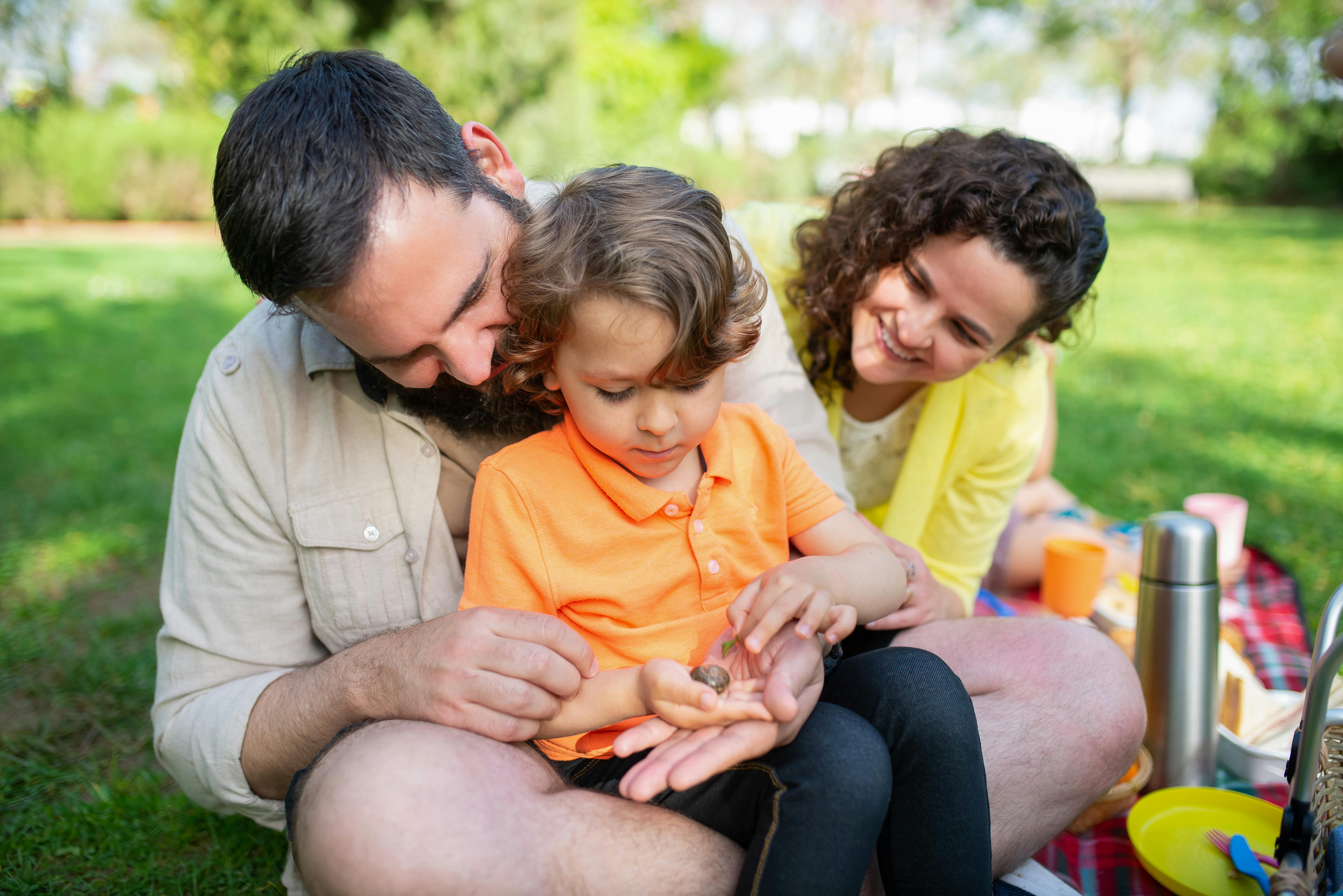 family doing picnic together