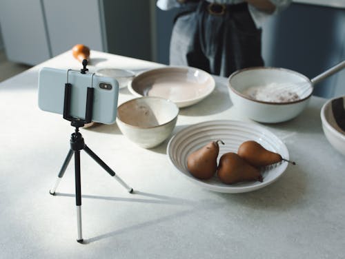 A Baker Video Recording with a Smartphone