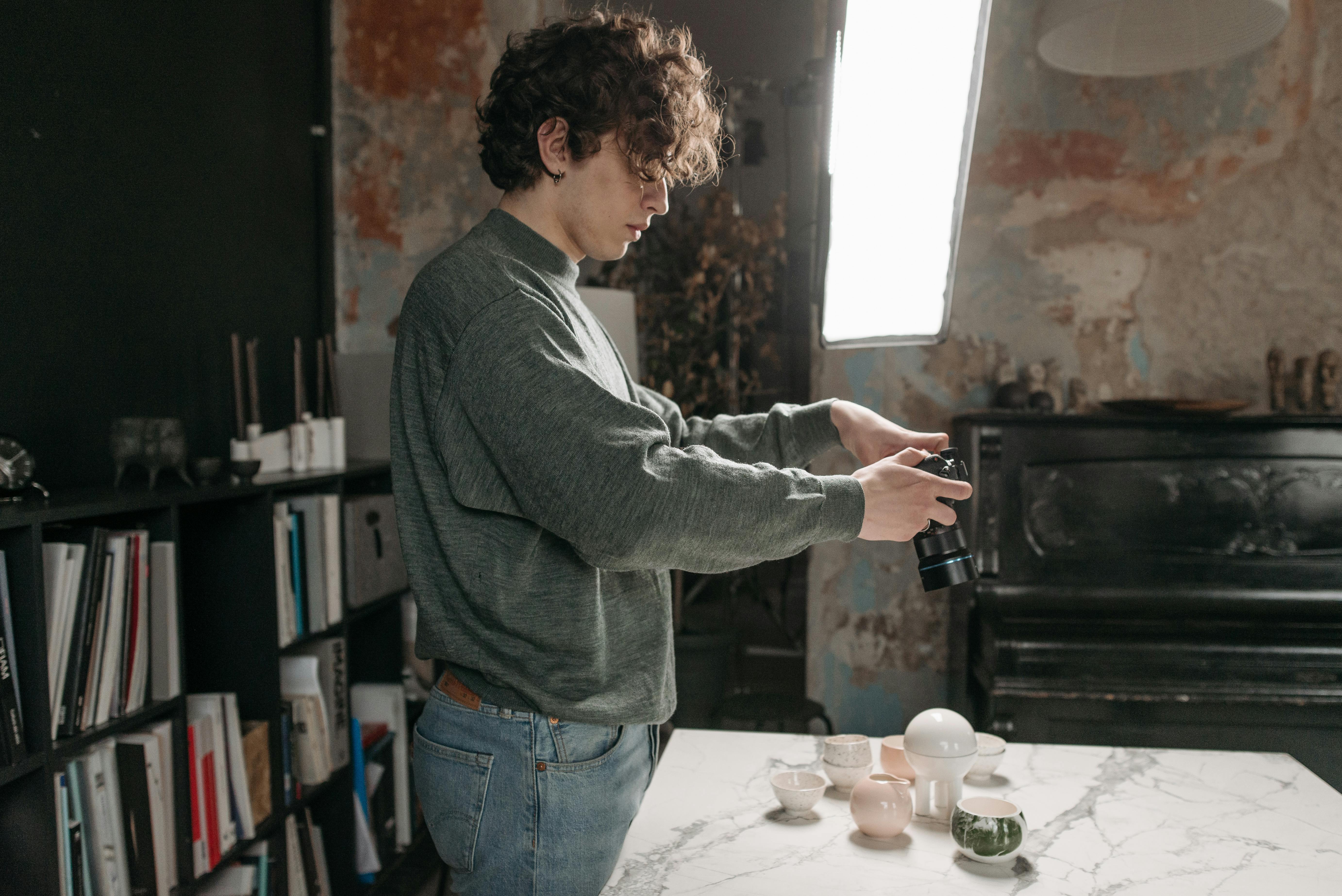 How Photography Compares to Other Creative Hobbies – Is It the Best? — Photo by Pavel Danilyuk on Pexels