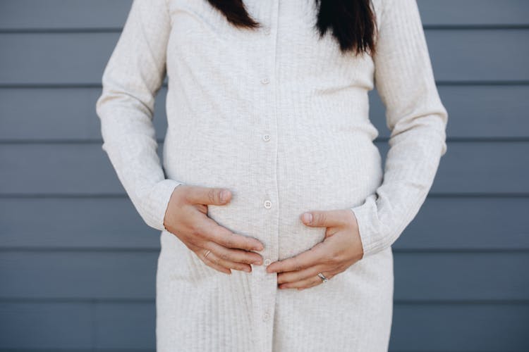  Discover Comfortable and Chic Maternity Wear  thumbnail