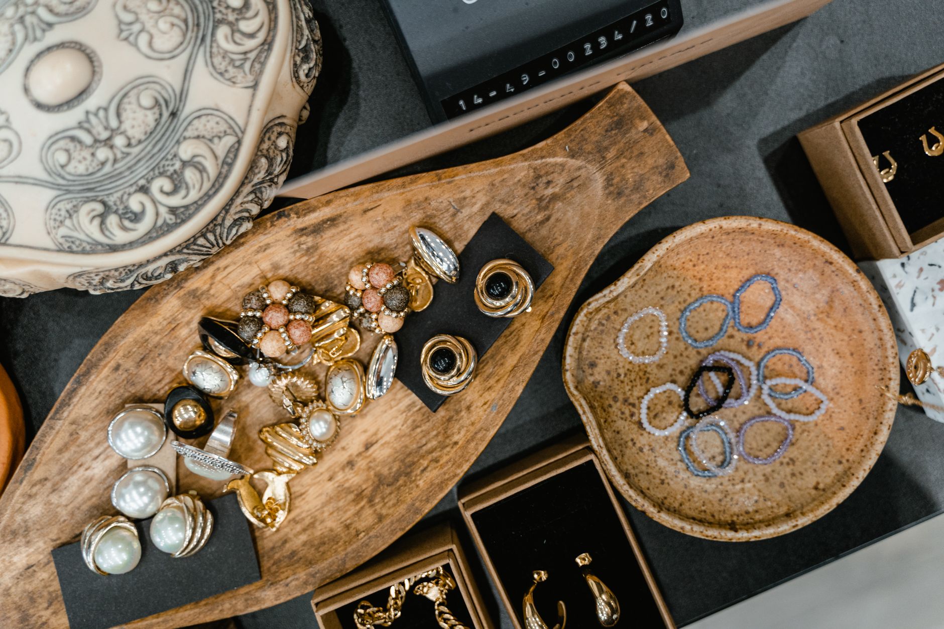 How Does an Estate Auction Work When the Seller Is Famous?