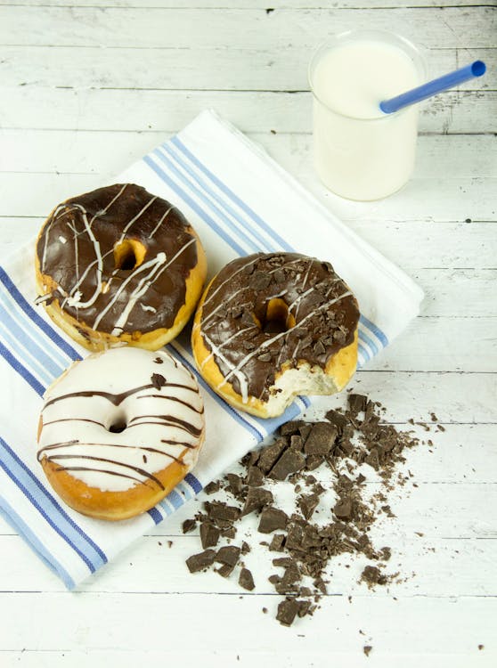 Gratis lagerfoto af bord, chokolade, delikat