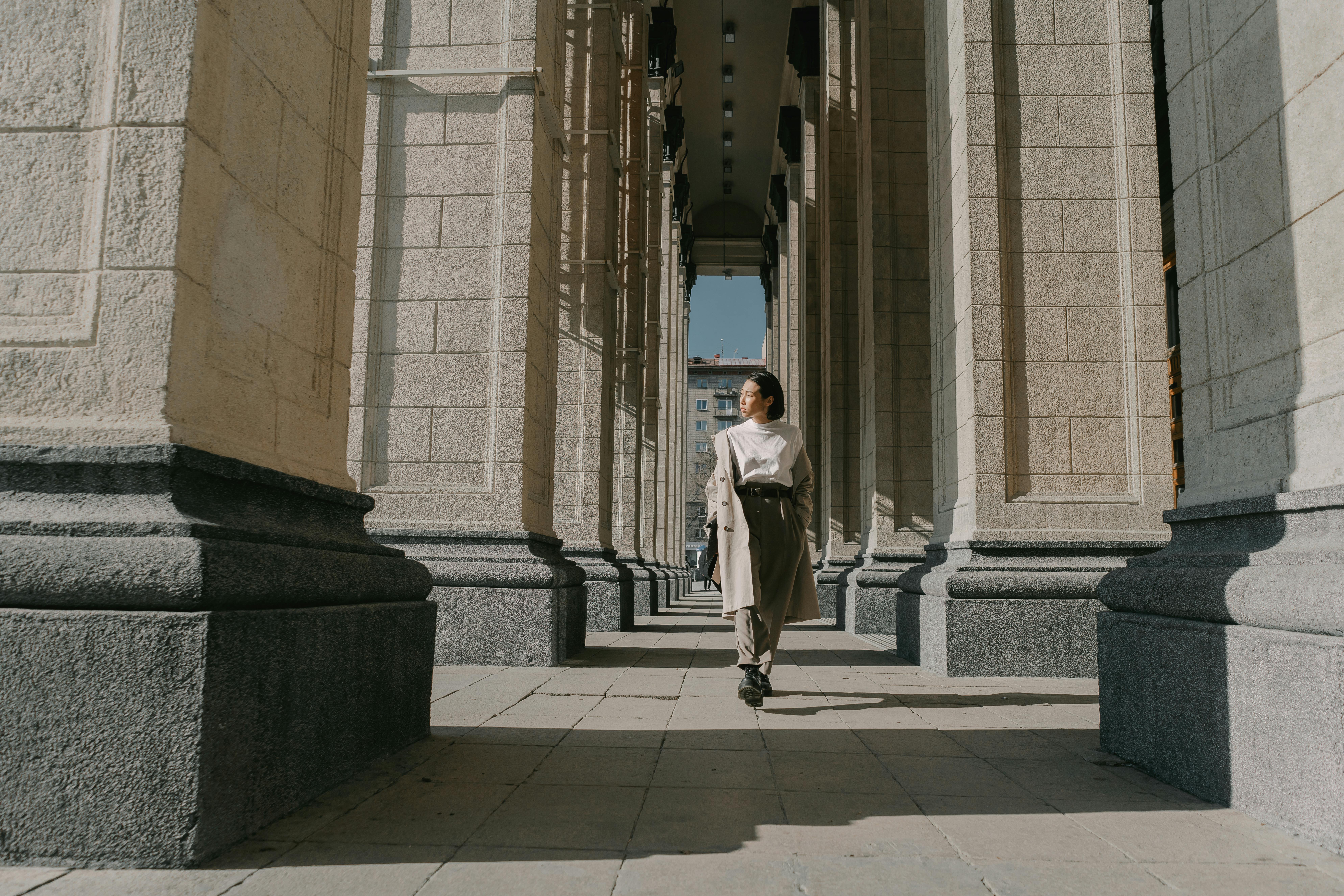 Secrets du charme columnar : une nouvelle dimension pour l’aménagement de votre jardin