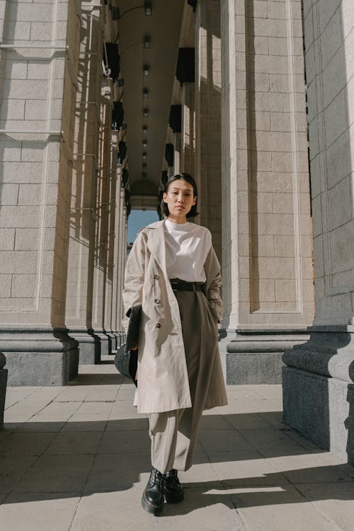 Ilmainen kuvapankkikuva tunnisteilla aasialainen nainen, beige takki, muoti