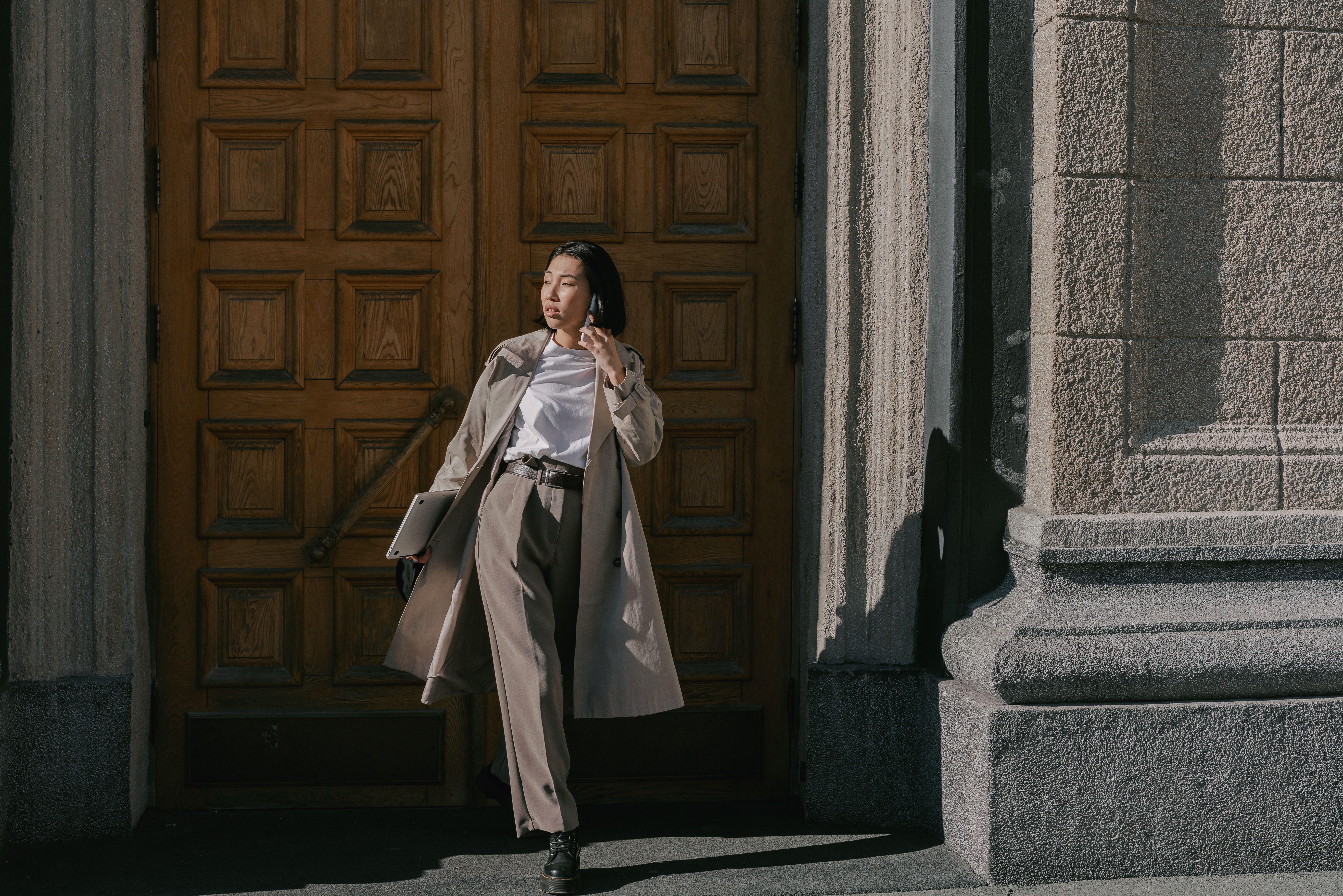 Look de outono para mulher de 50 anos: a elegância natural