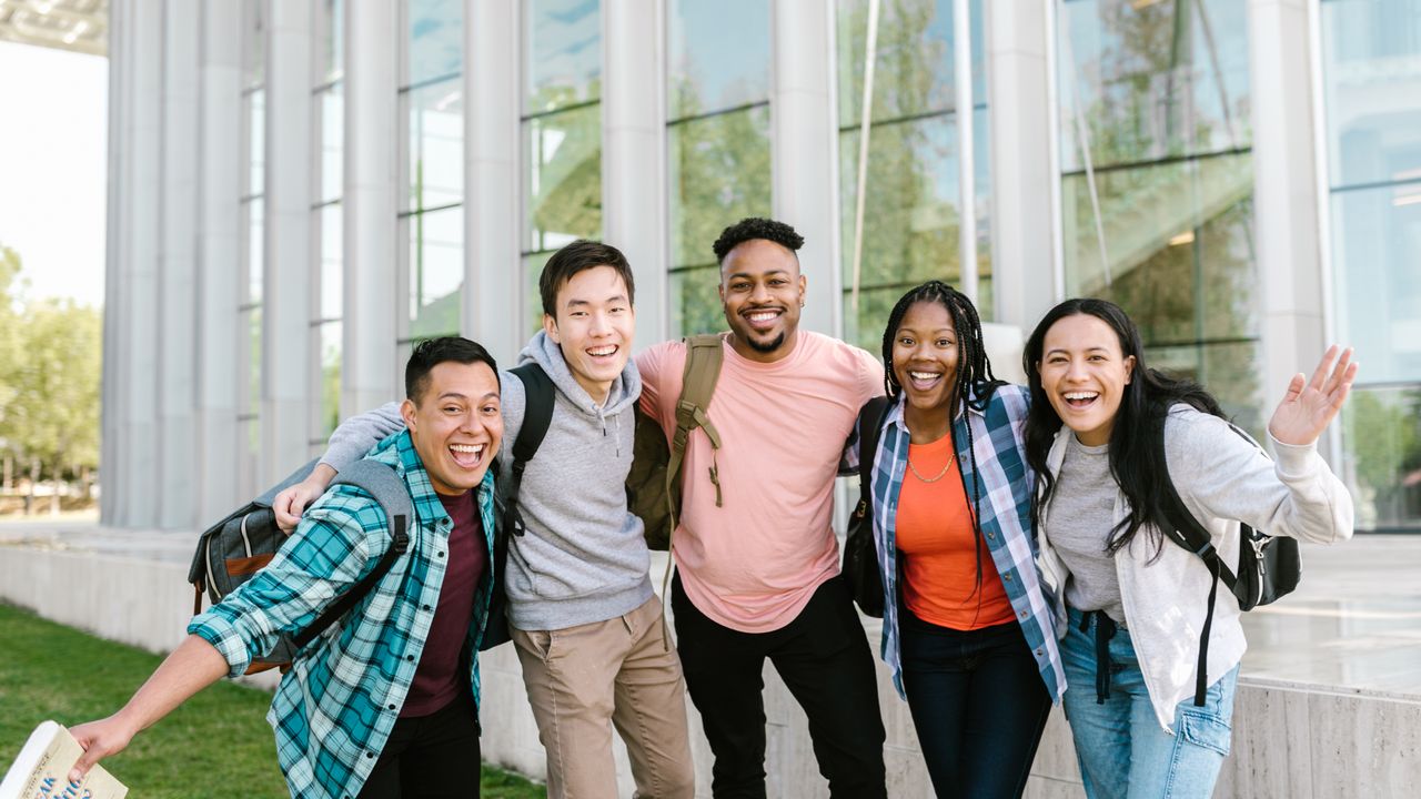 Student emergency savings buffer Student setting aside money for unexpected academic and living expenses