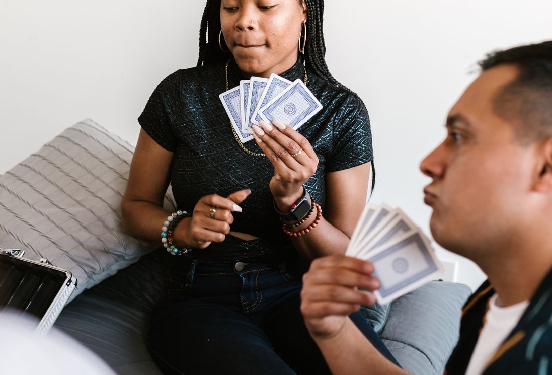 Online Casino: Spielautomaten und Live-Spiele im Überblick