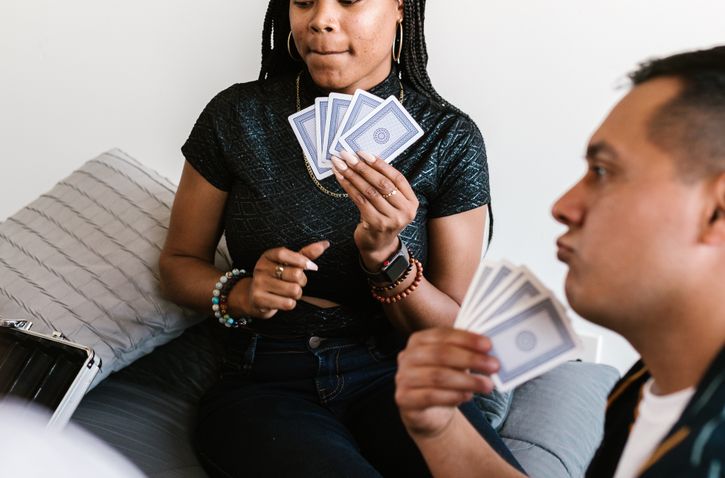 Online Casino: Spielautomaten und Live-Spiele im Überblick