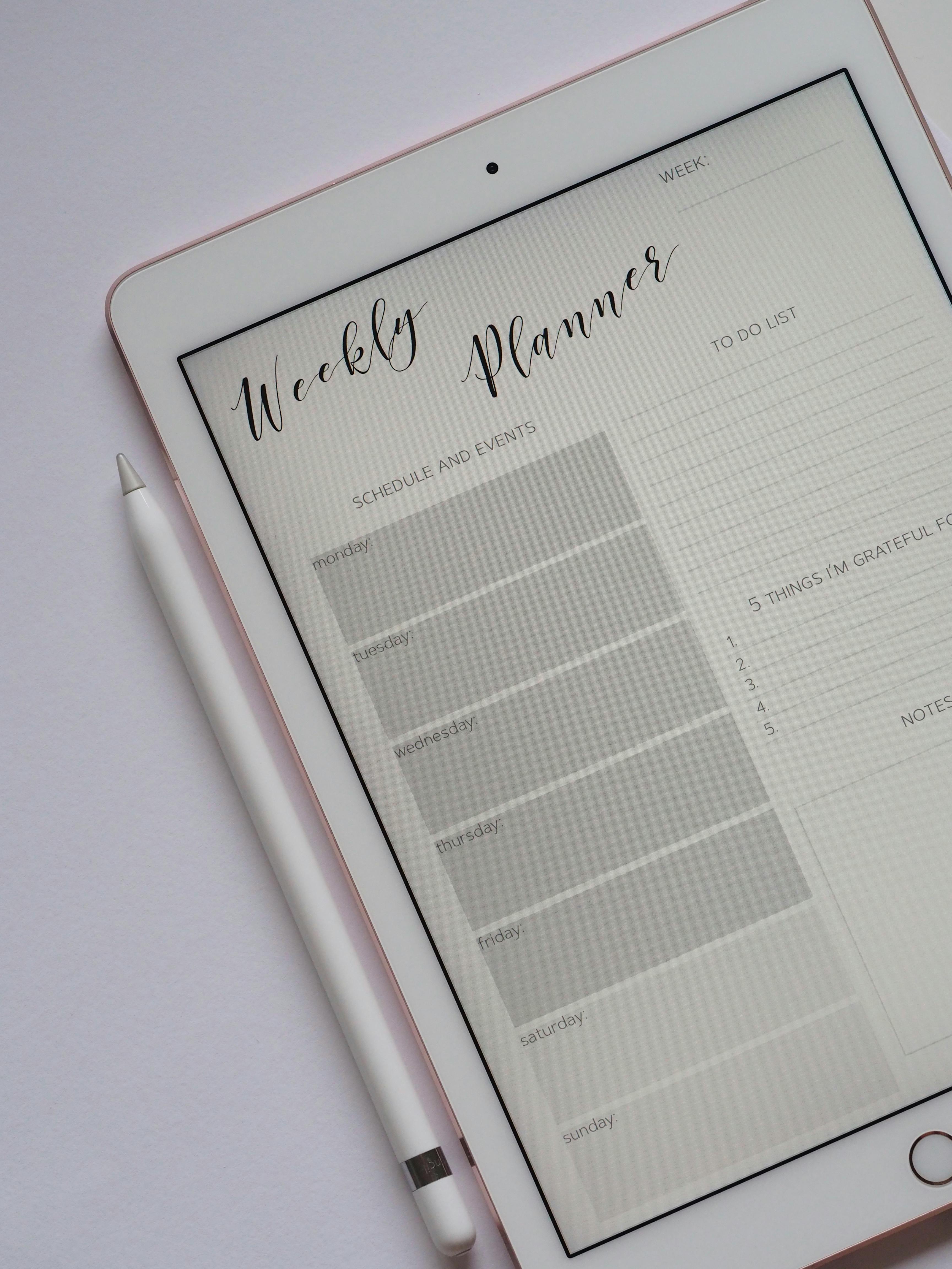 Daily Organization Tips + Free Daily Planner Printable