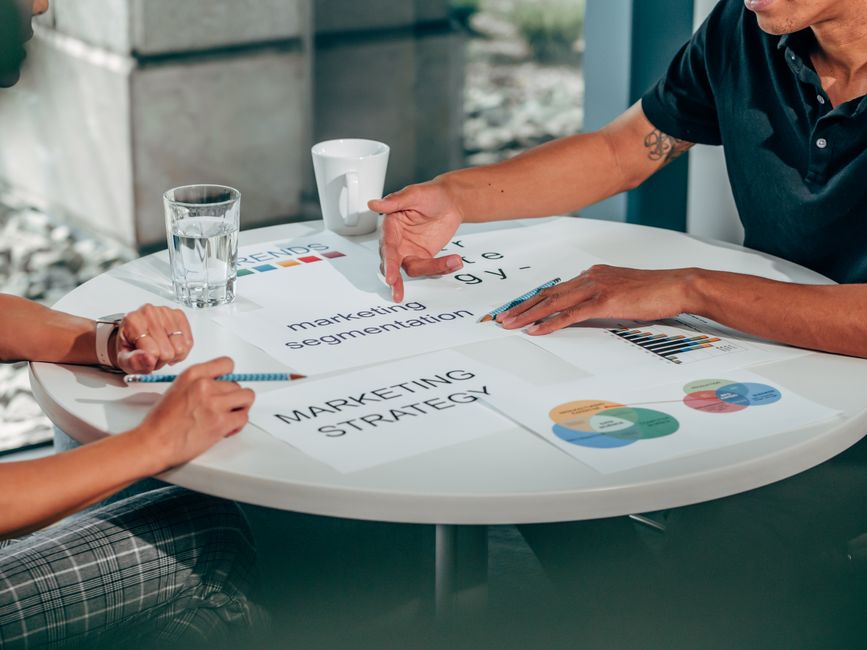 Inbound Marketing vs Outbound Marketing: Custos e Velocidade