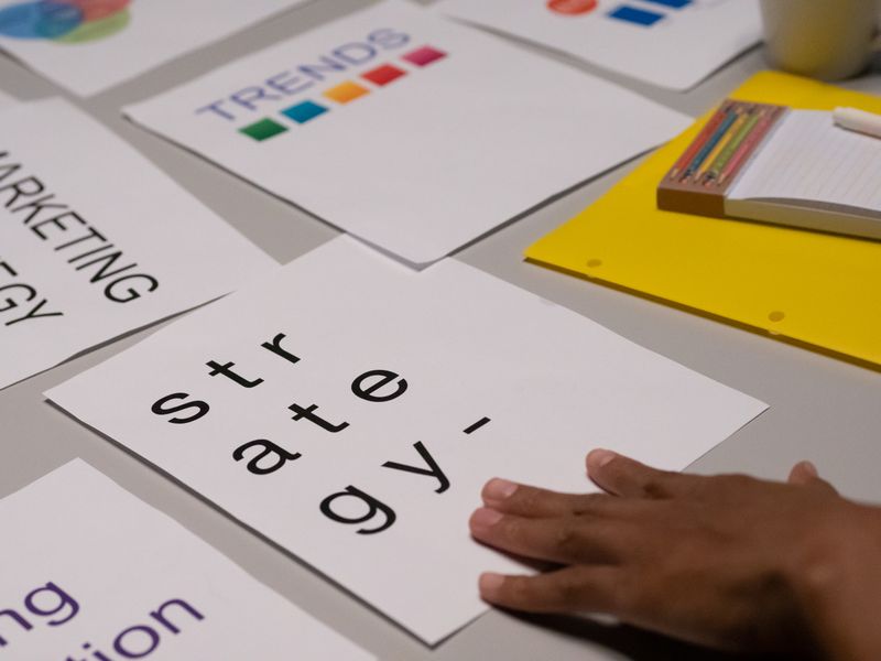 Web sitesi hedeflerini ve stratejik planlamayı gösteren görsel