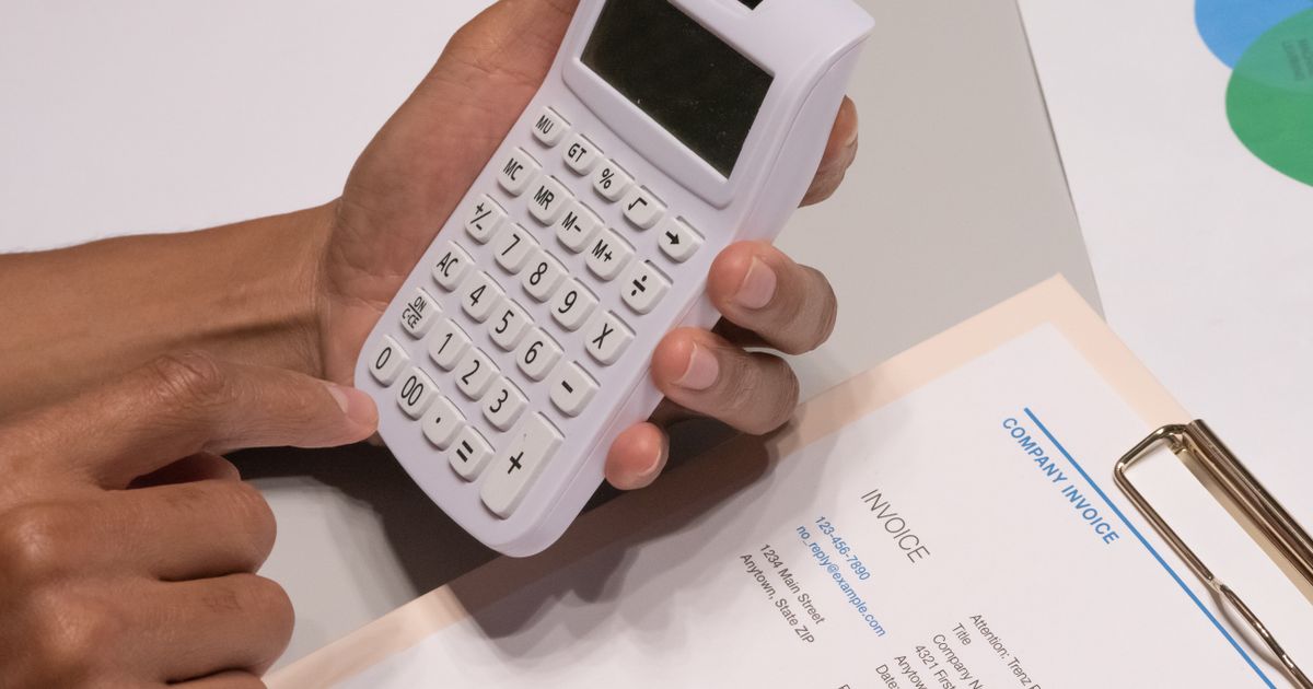 How to Number Invoices: Systems That Actually Work