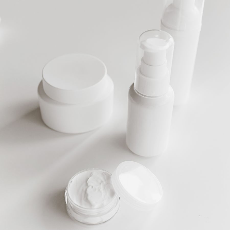 Beauty Essentials 15 โ ME