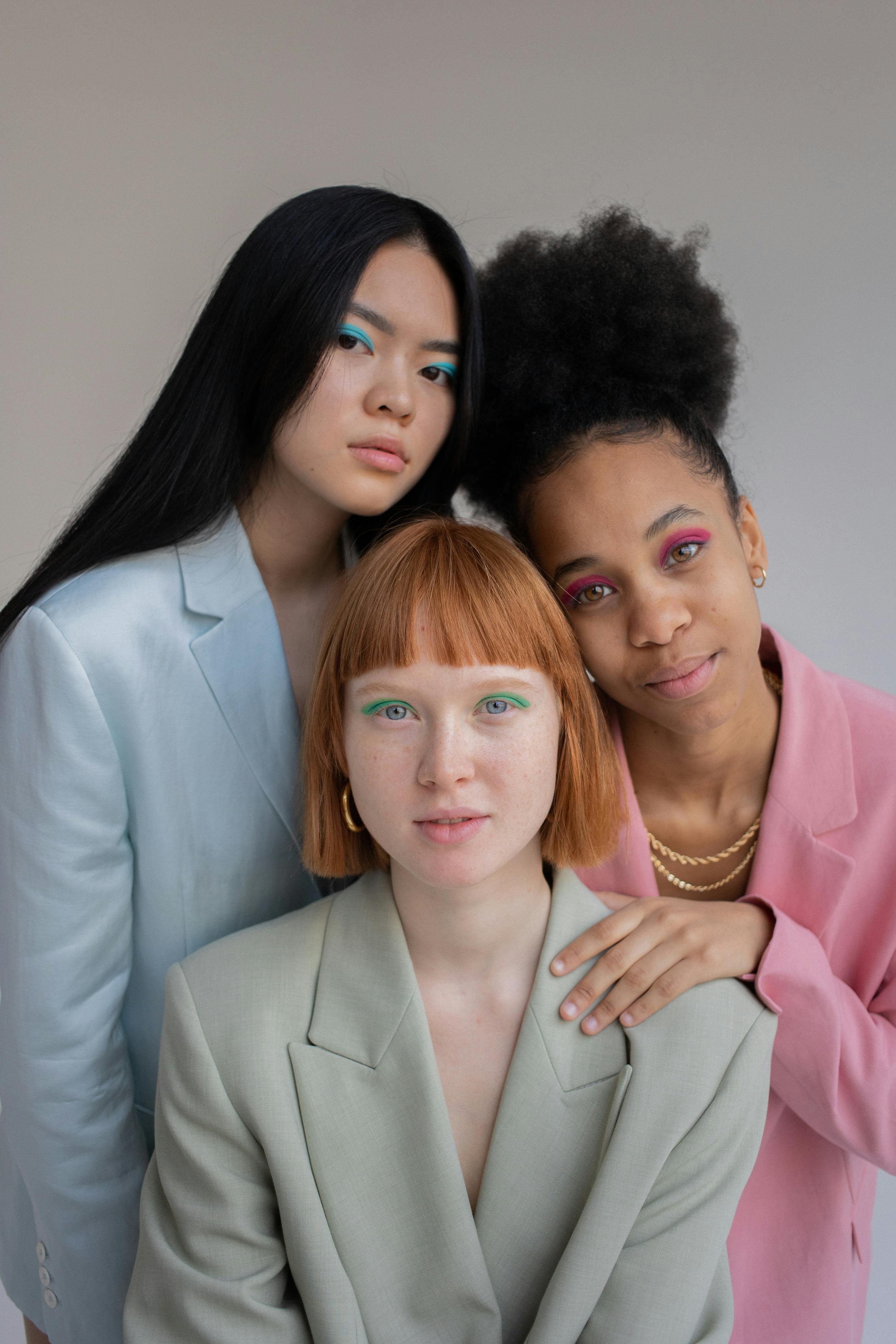 Очки Ushatava для Garderobe и муза Демны из Gucci: новый объект желания